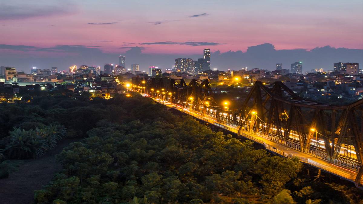 Hanoi Sidecar: Into The Night